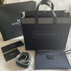 Coach Field Tote 40 In Colorblock Navy